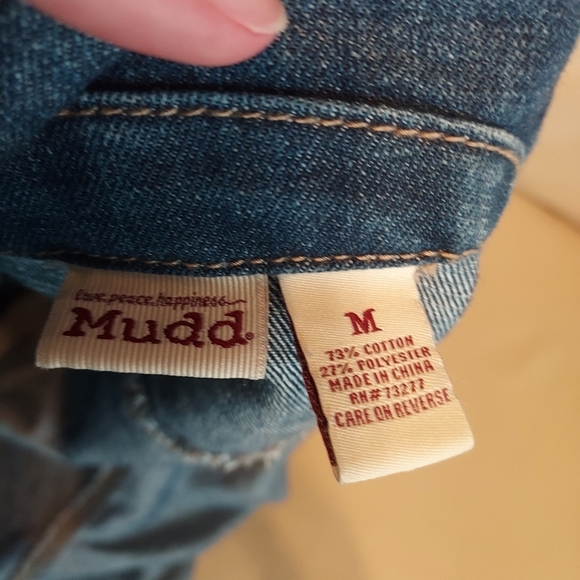Mudd Jean Jacket Distressed Cropped Size Medium Juniors - Picture 8 of 9